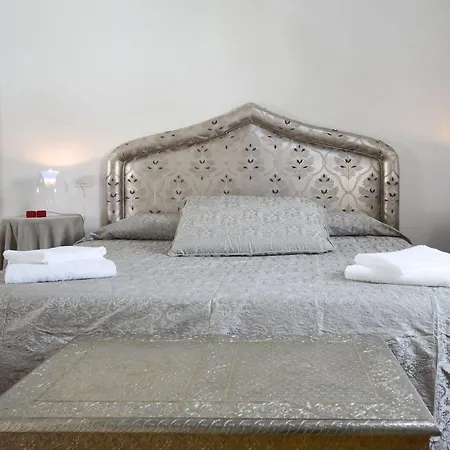 Cà Degli Archi * Venise